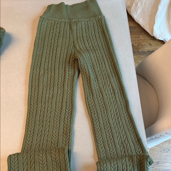 Frankie’s Bikinis knit hoodie and pants- Olive. Like new. So comfy - selling set - Picture 4 of 5